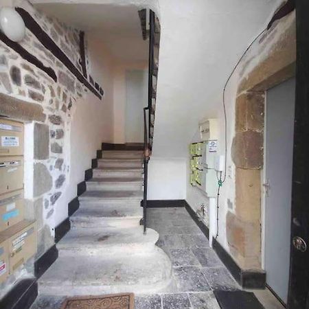Logement Moderne Au Coeur Du Village Saint-Georges-de-Luzencon Екстер'єр фото