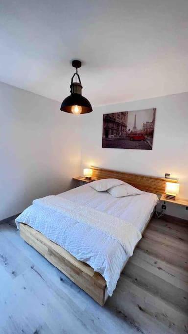 Logement Moderne Au Coeur Du Village Saint-Georges-de-Luzencon Екстер'єр фото